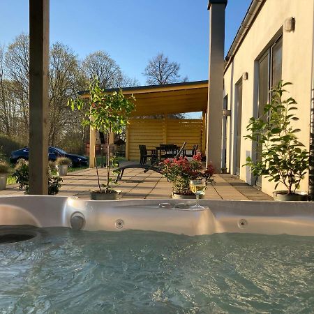 MikołajkiMleczarnia Z Prywatnym Jacuzzi别墅 外观 照片