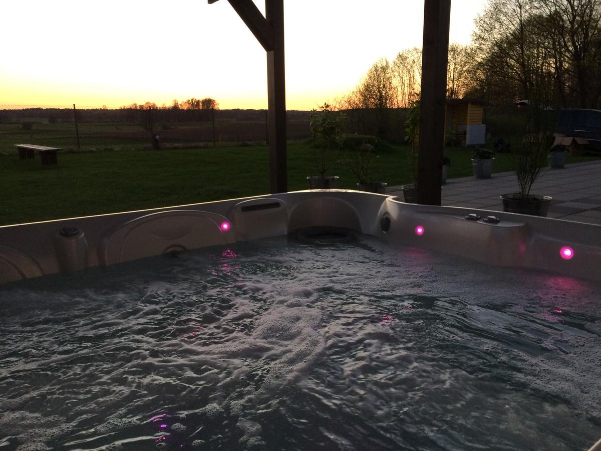 MikołajkiMleczarnia Z Prywatnym Jacuzzi别墅 外观 照片